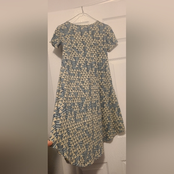 Dress - Picture 2 of 4